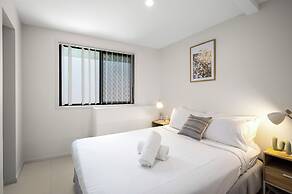 Smart Suites Self Check-in Apartments - 144 Dixon