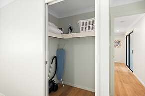 Smart Suites Self Check-in Apartments - 144 Dixon