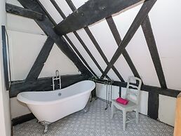 Wyre Court Cottage
