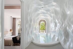 Miyue Roman Holiday Bubble Pool hotel