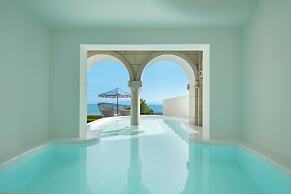 Miyue Roman Holiday Bubble Pool hotel