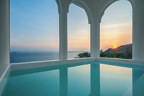 Miyue Roman Holiday Bubble Pool hotel