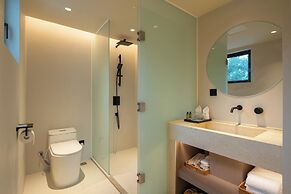 Miyue Roman Holiday Bubble Pool hotel
