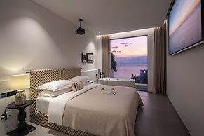 Miyue Roman Holiday Bubble Pool hotel