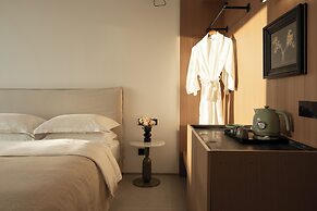 Miyue Roman Holiday Bubble Pool hotel