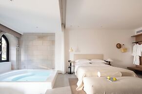 Miyue Roman Holiday Bubble Pool hotel
