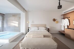 Miyue Roman Holiday Bubble Pool hotel