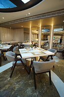 Hotel Square S