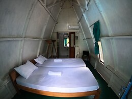 tanjung tinggi cottages