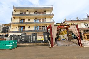 Hotel the classic inn noida sec 70