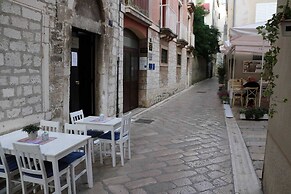 Quiet Studio in Zadars Old Town