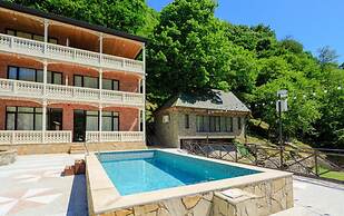 machakhela inn