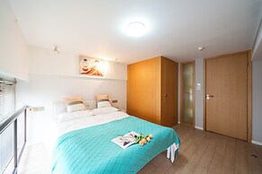 Shanghai Hills & Wanye Prime Stay