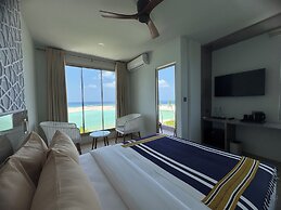 Avyanna Gulhi Beach