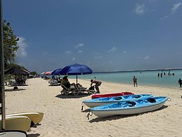 Avyanna Gulhi Beach