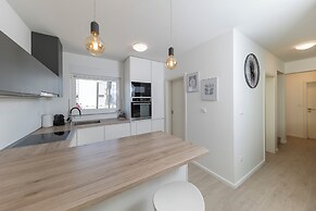 Alba Family Home