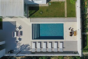 Alba Family Home