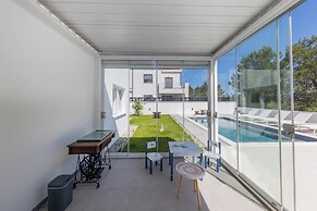 Alba Family Home