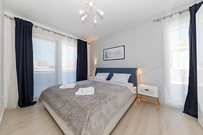 Alba Family Home