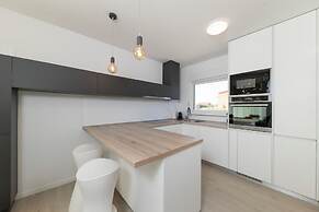 Alba Family Home
