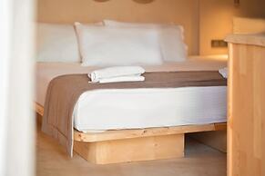 Felix Rooms