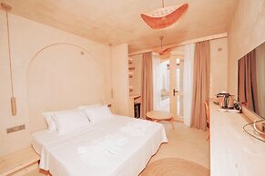 Felix Rooms
