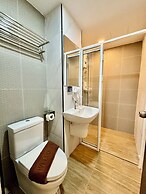Charm Hostel at Pratumnak