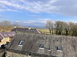 5 Stad Clynnog