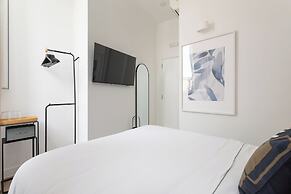 Lapa Diplomatic Suite&Flat by FeelLisboa