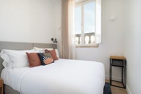 Lapa Diplomatic Suite&Flat by FeelLisboa