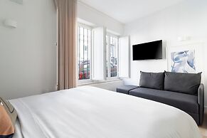 Lapa Diplomatic Suite&Flat by FeelLisboa