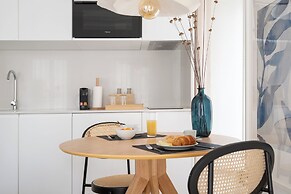 Lapa Diplomatic Suite&Flat by FeelLisboa