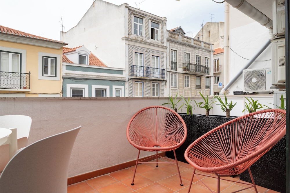 Lapa Diplomatic Suite&Flat by FeelLisboa