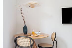 Lapa Diplomatic Suite&Flat by FeelLisboa