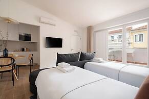 Lapa Diplomatic Suite&Flat by FeelLisboa