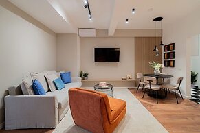 Modern Spacious 2BR Steps to Cismigiu Gardens