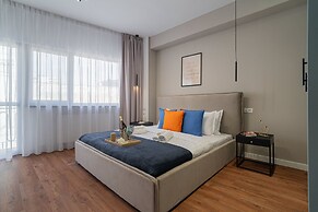 Modern Spacious 2BR Steps to Cismigiu Gardens