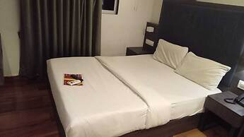 HOTEL ROYAL PALACE