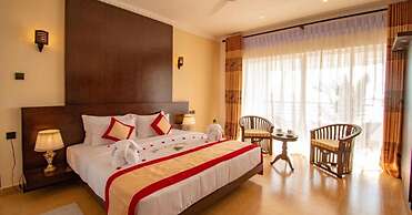 Manara Beach Resort