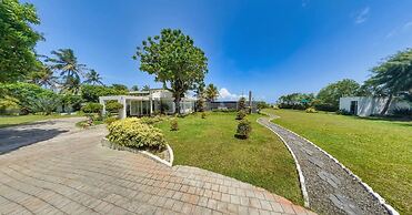 Manara Beach Resort