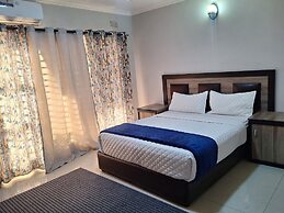 GATOMA EXECUTIVE LODGE