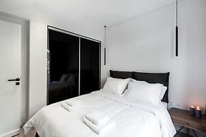 Elysan Urban Stays