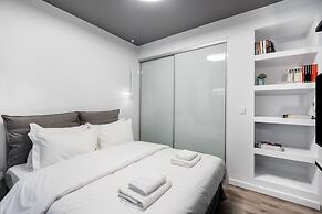 Elysan Urban Stays