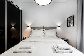 Elysan Urban Stays