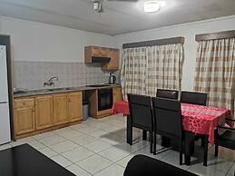 Room-charming Tshwane B&B With Secure En
