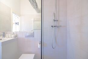 Cozy Porto Studio: Perfect Location & Comfort