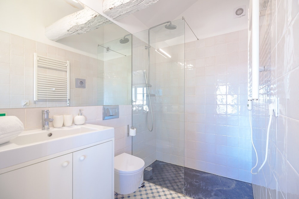 Cozy Porto Studio: Perfect Location & Comfort