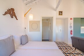 Cozy Porto Studio: Perfect Location & Comfort