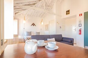 Cozy Porto Studio: Perfect Location & Comfort