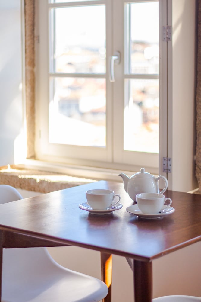 Cozy Porto Studio: Perfect Location & Comfort